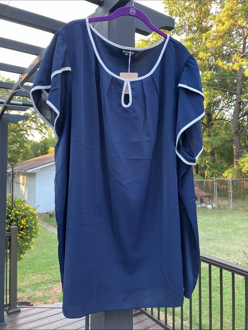 Cute navy dressy shirt size 28 5X